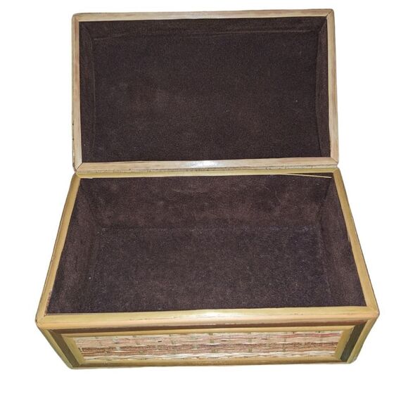 Vintage small wooden and straw weaved box - Picture 3 of 7